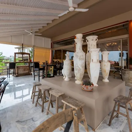 La Belle Helene De Menelas 1862 Hotell 3*