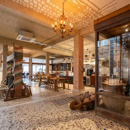 La Belle Helene De Menelas 1862 Hotell